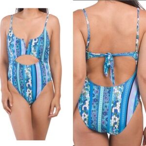 Lucky Brand V Neck Wire One Piece Swimsuit